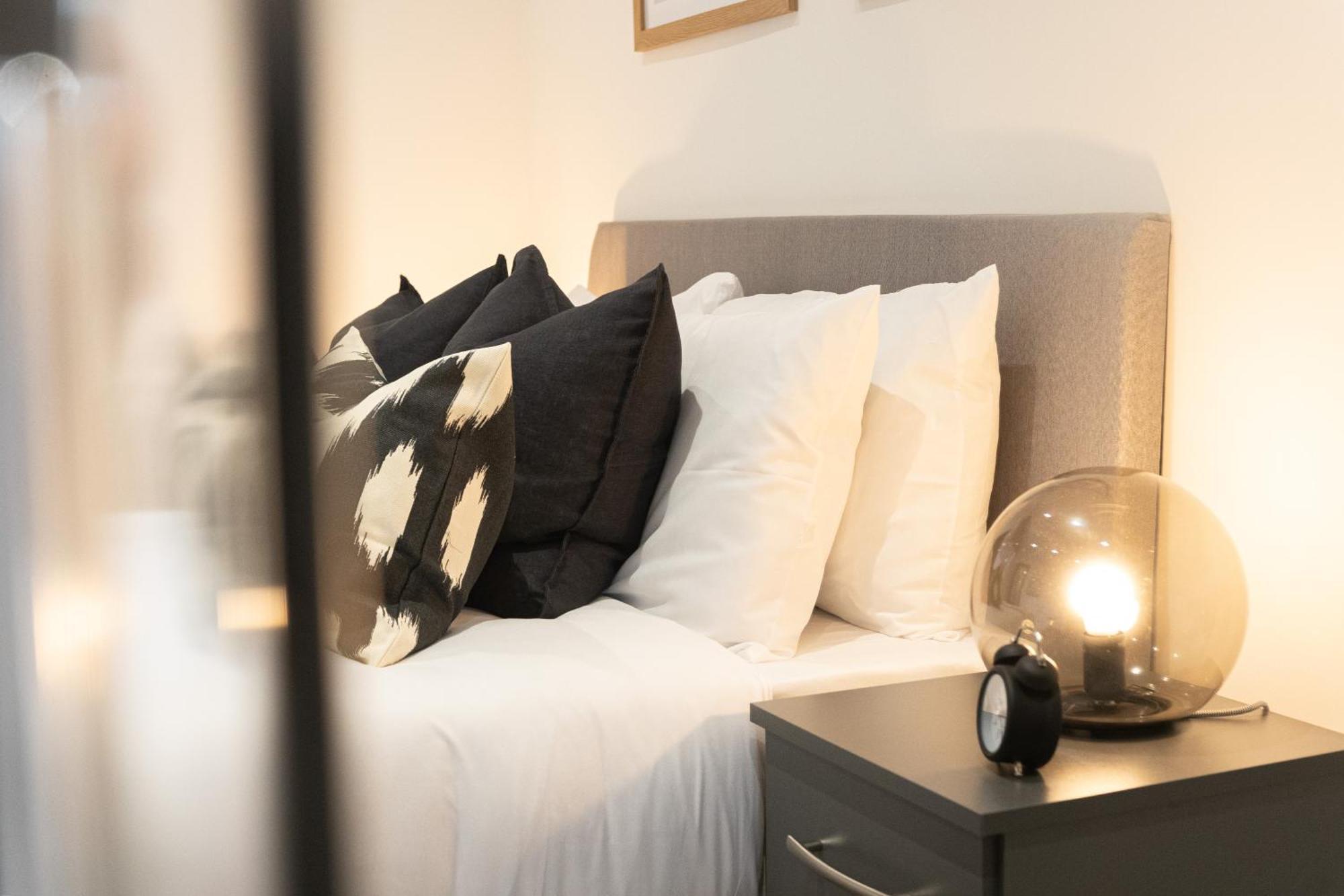 One And Two Bedroom Apartments Near Holloway Train Station By Belvilla Londra Esterno foto