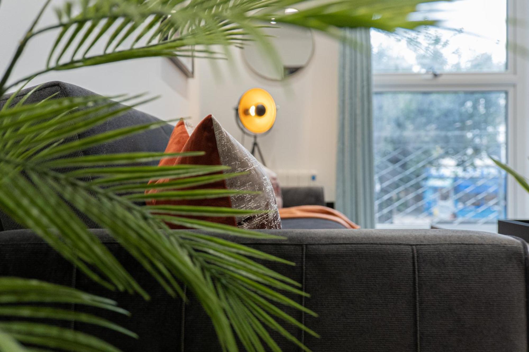 One And Two Bedroom Apartments Near Holloway Train Station By Belvilla Londra Esterno foto